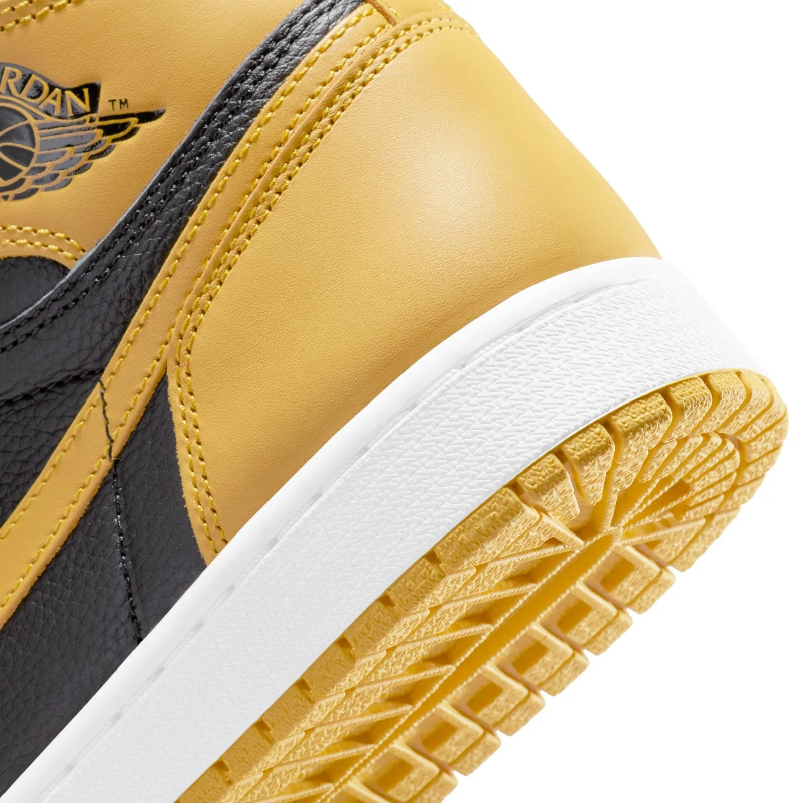 Air Jordan 1 Retro High OG 'Pollen' 555088-701