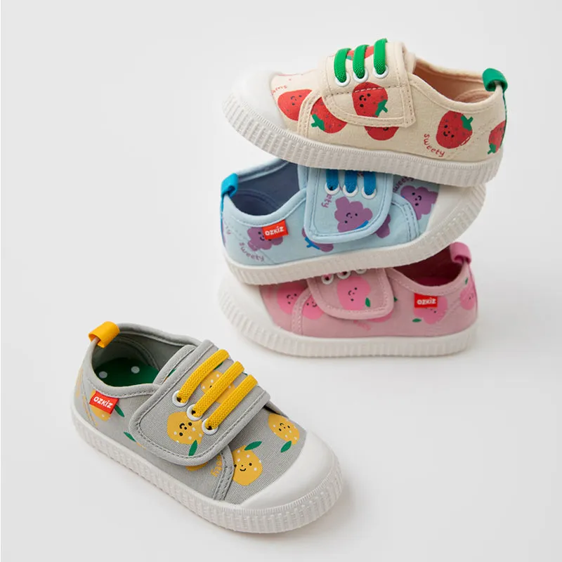 Blue Grapes Bonbon Slip-ons 2409OZ36
