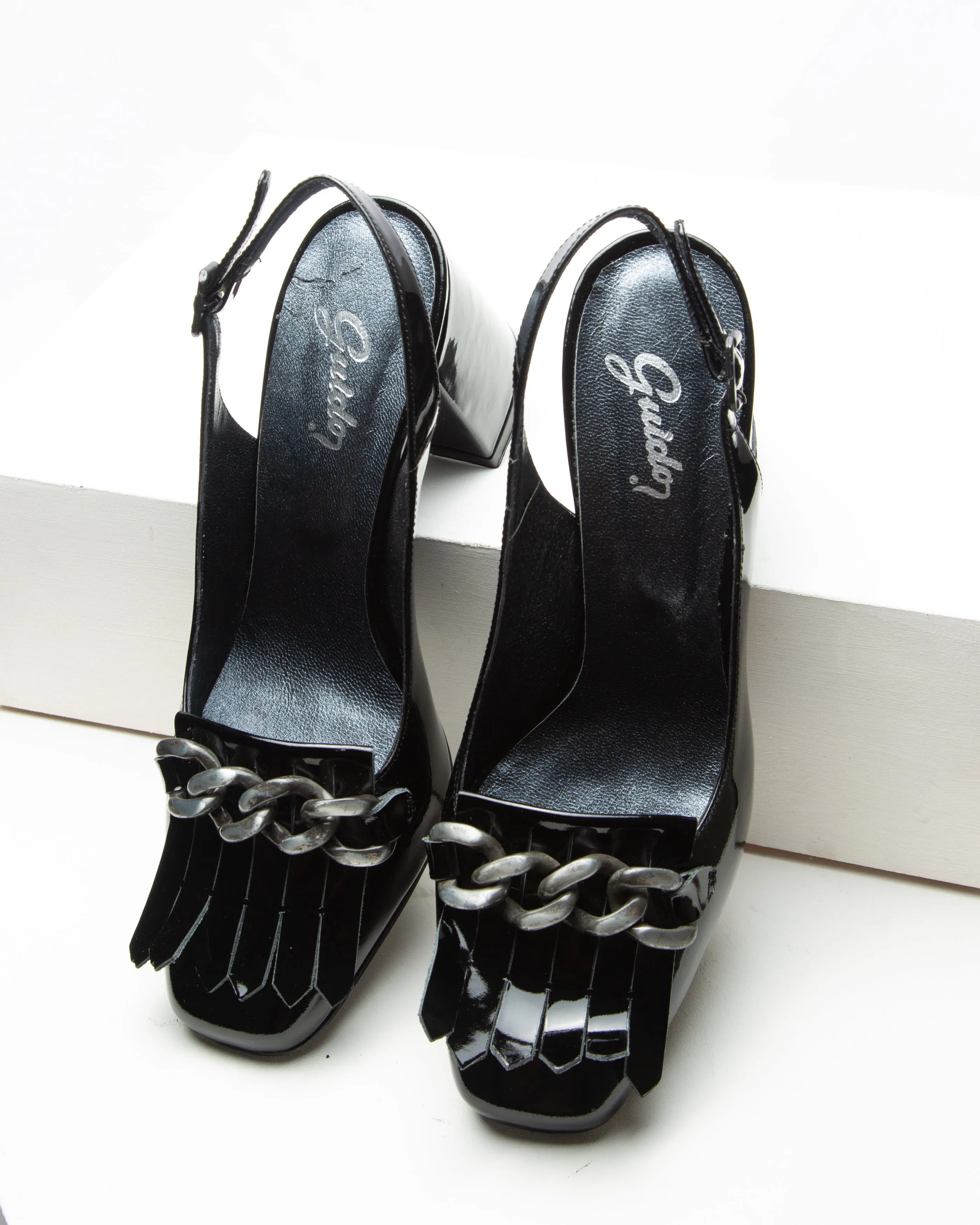Catena Black