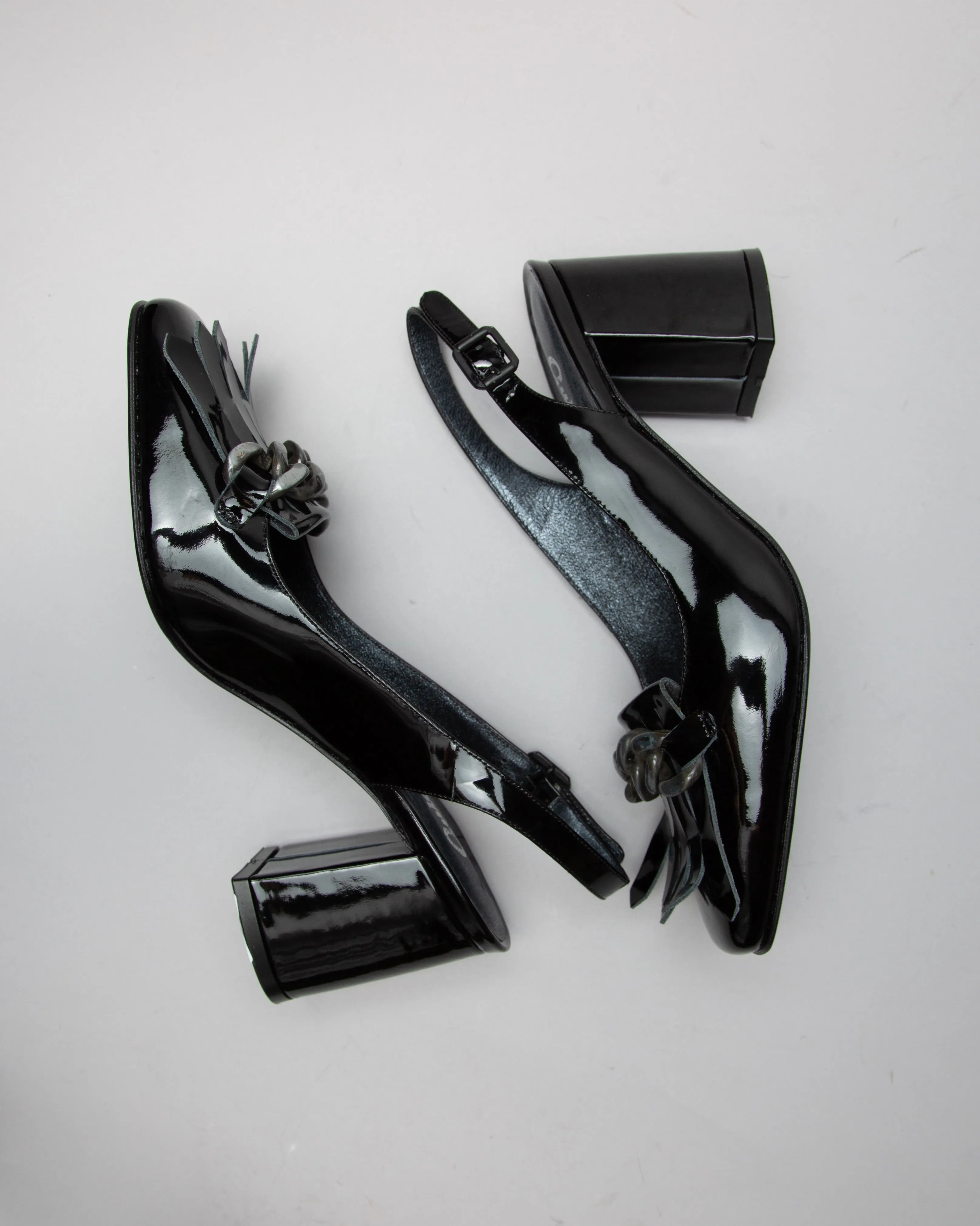 Catena Black
