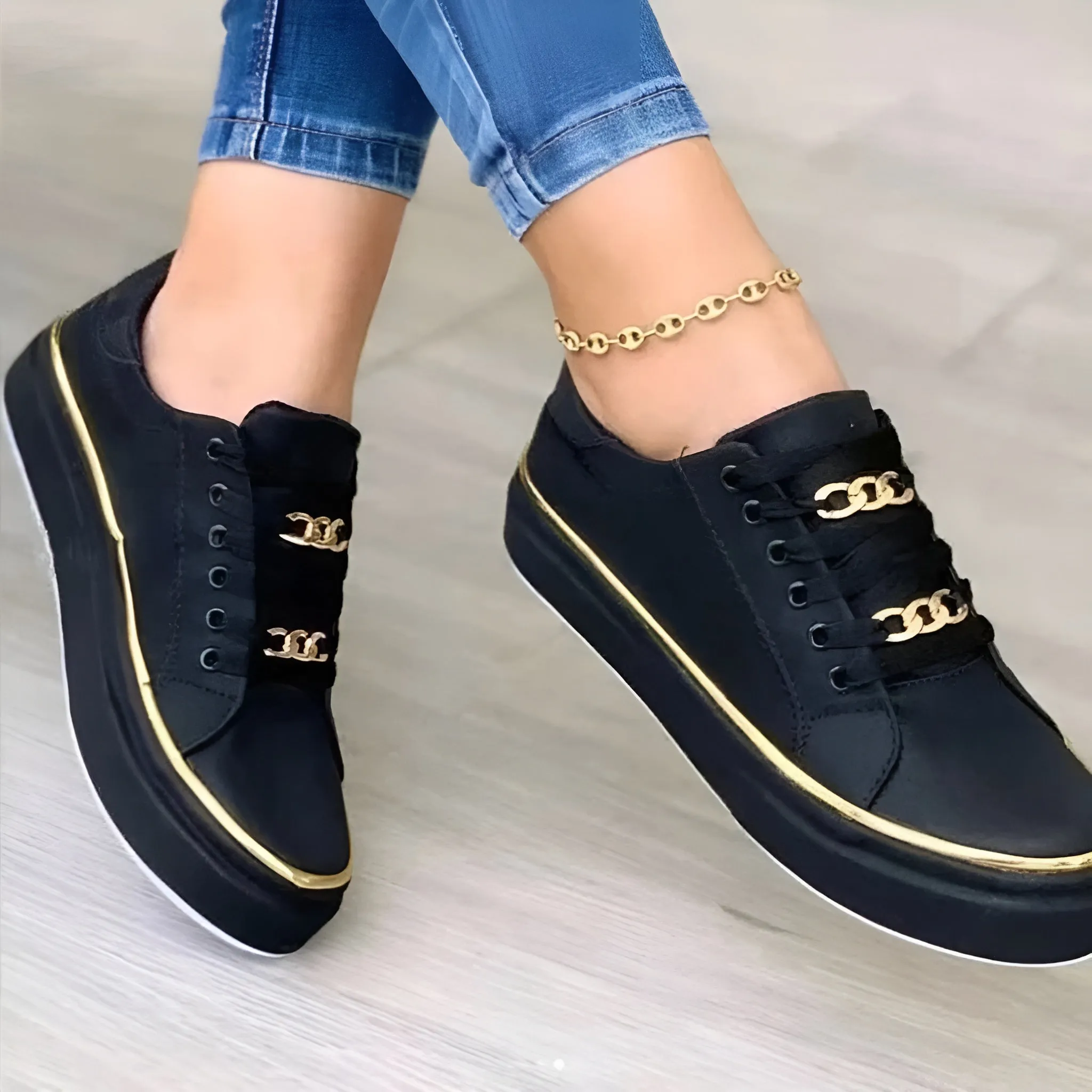 Clara - Elegant Sneakers