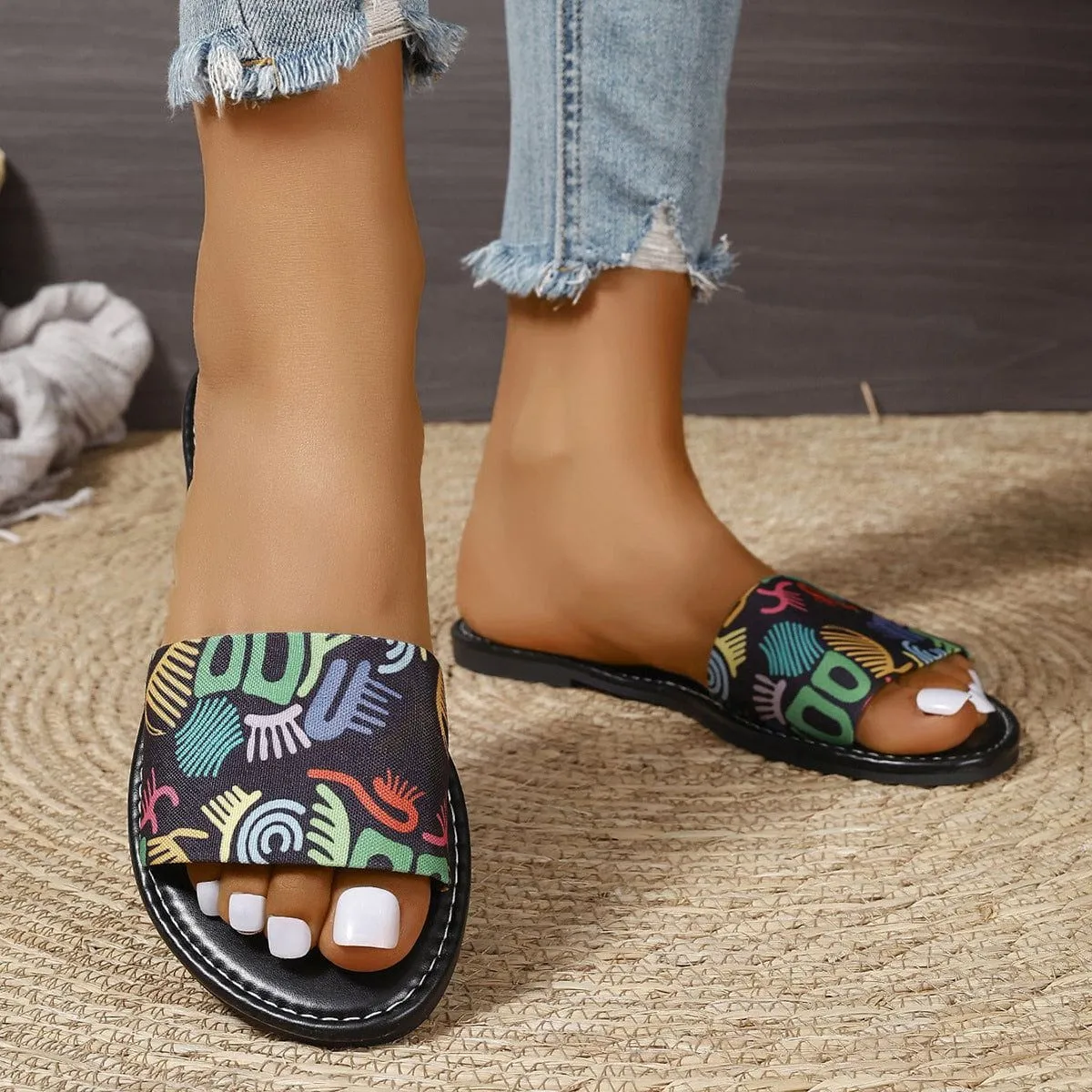 Comfortable flat sandals