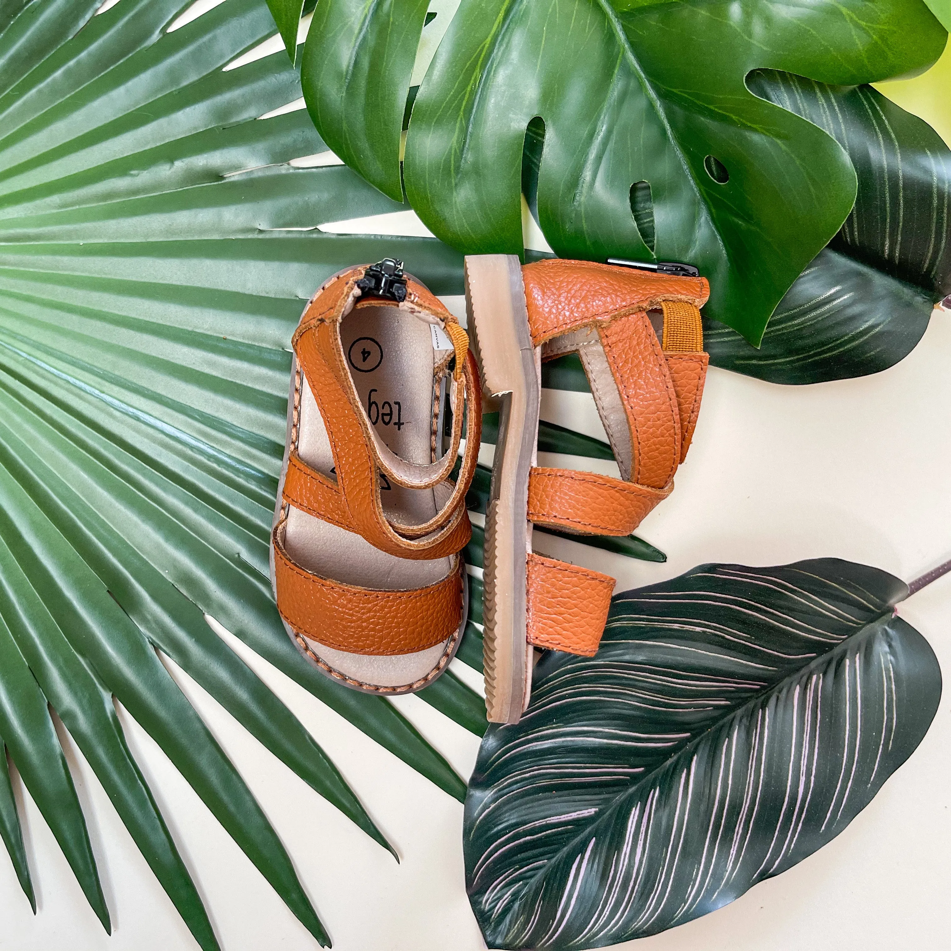 Debbie Flats Tobacco Brown