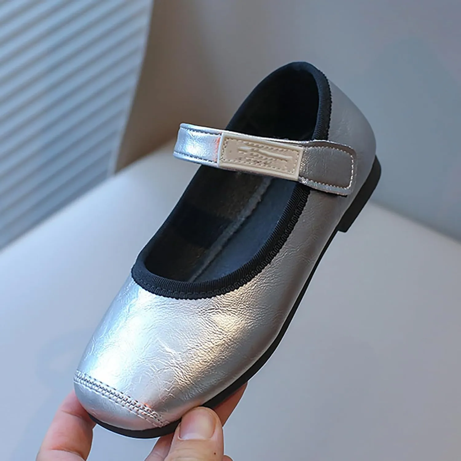 Girls Dress Shoes Soft Sole Mary Jane Sparkly Ballet Flats for Kids Princess Shoes Dress-Up Party Wedding School