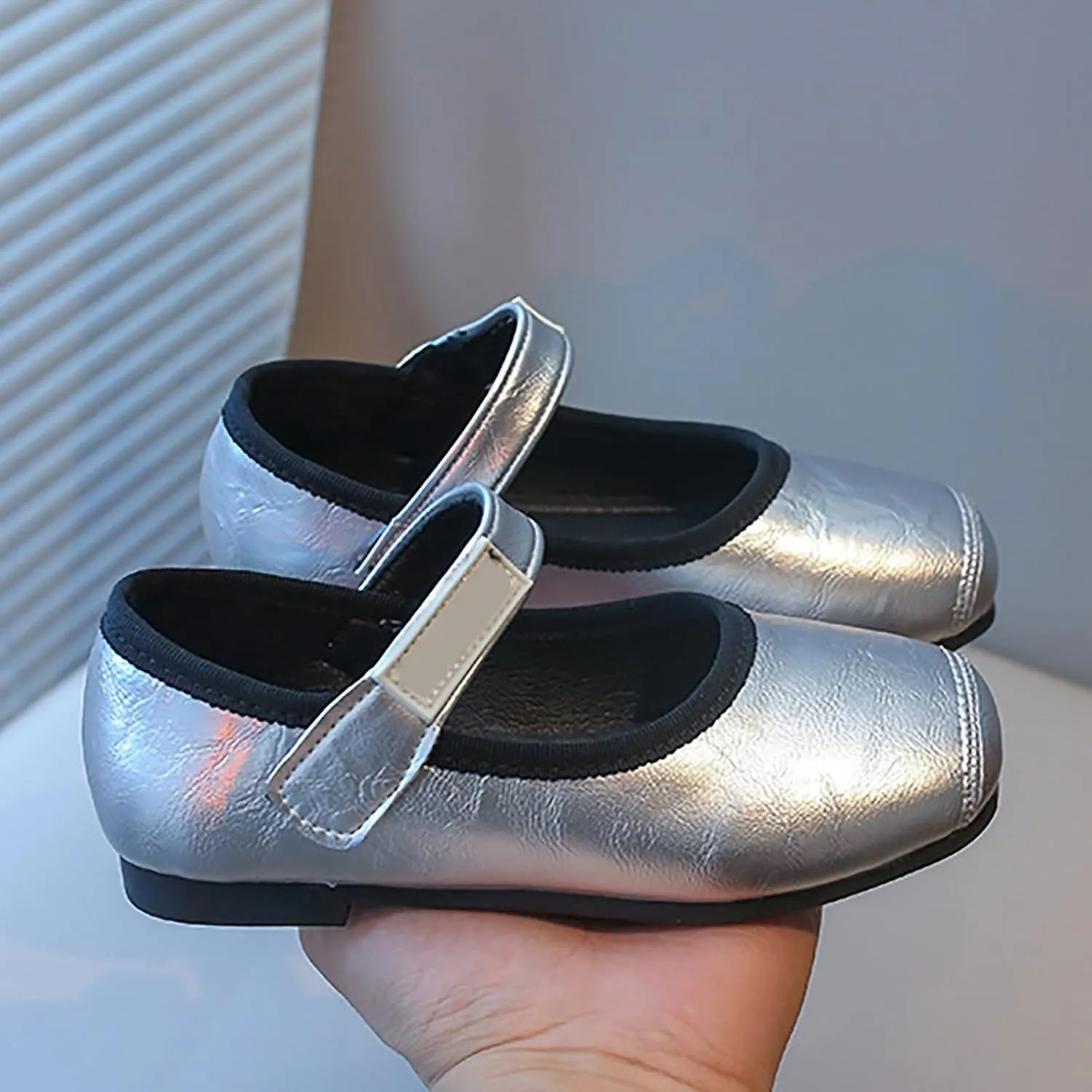 Girls Dress Shoes Soft Sole Mary Jane Sparkly Ballet Flats for Kids Princess Shoes Dress-Up Party Wedding School