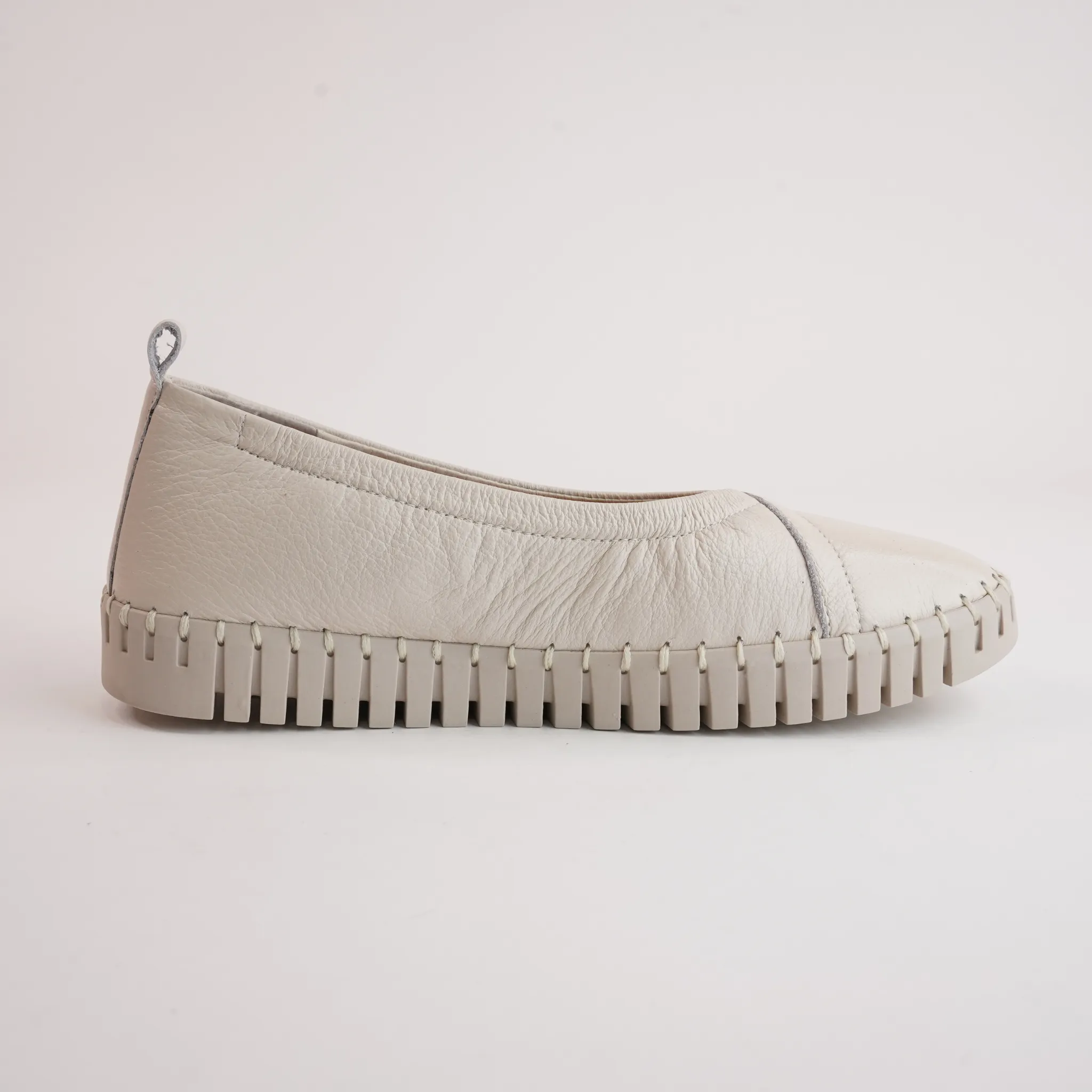 Heaton Milk/ Milk Ballet Flats