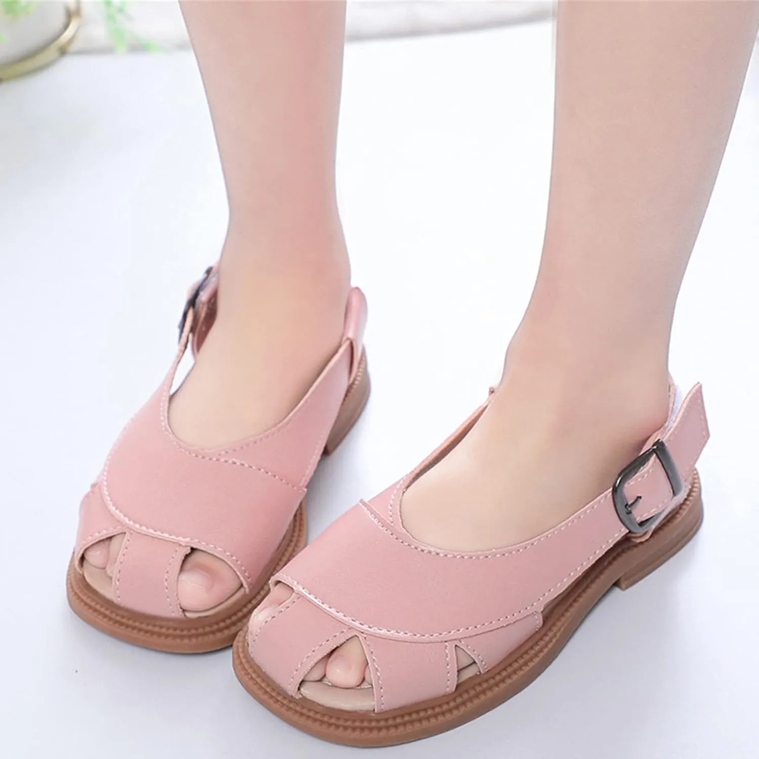 Kids Soft Closed Toe Leather Sandals Girls Boys Lightweight Hollow Holiday Beach Outdoor Beach Sport Water Shoes