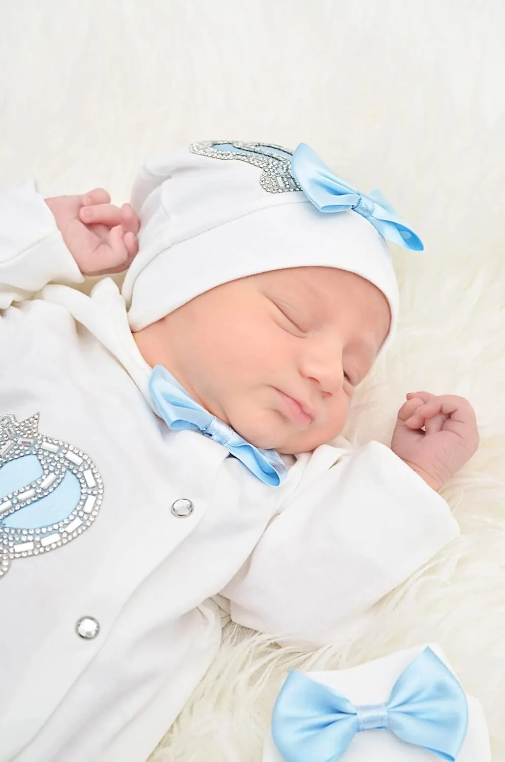 Lilax Baby Boy Jewels Crown Layette 4 Piece Gift Set 0-3 Months