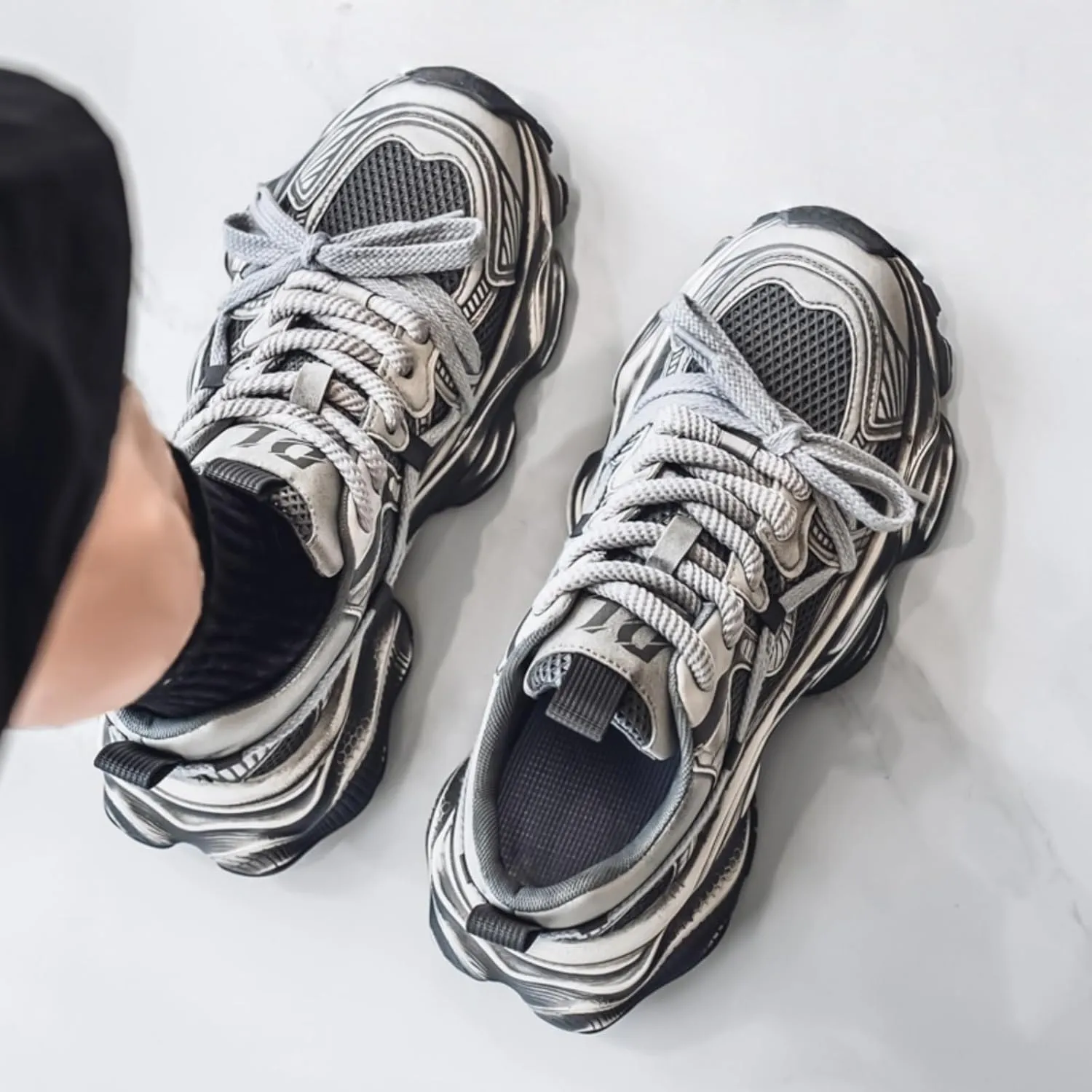 Men's Fashion Breathable Mesh Chunky Platform Lace Up Sneakers Casual Trendy Non Slip Round Toe Walking Tennis Shoes Dad Sneakers