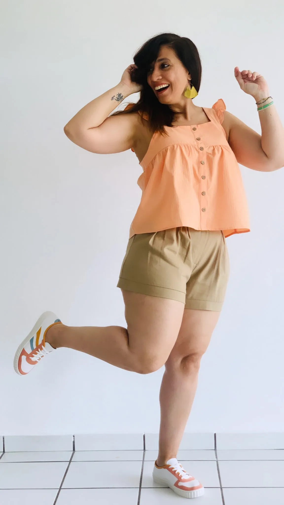 Moleca Multi Coral Sneakers