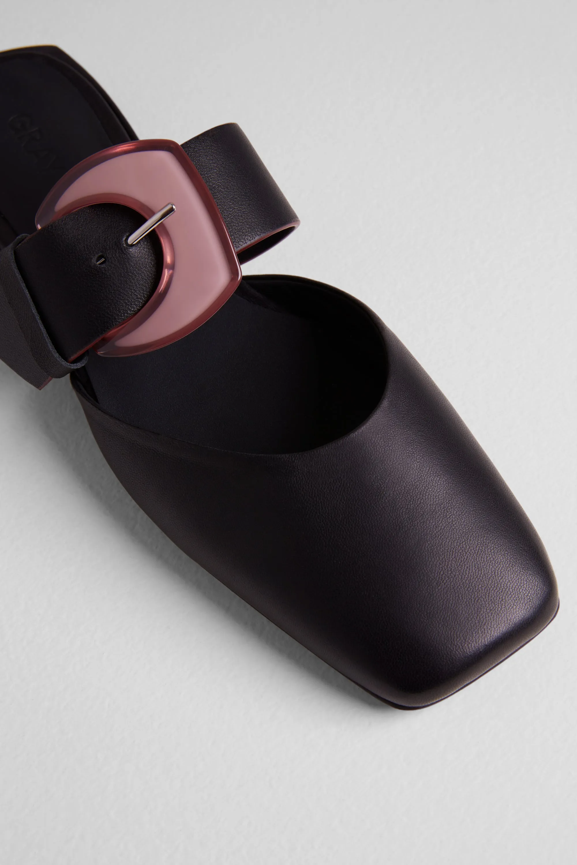 Rebecca Flats in Nero