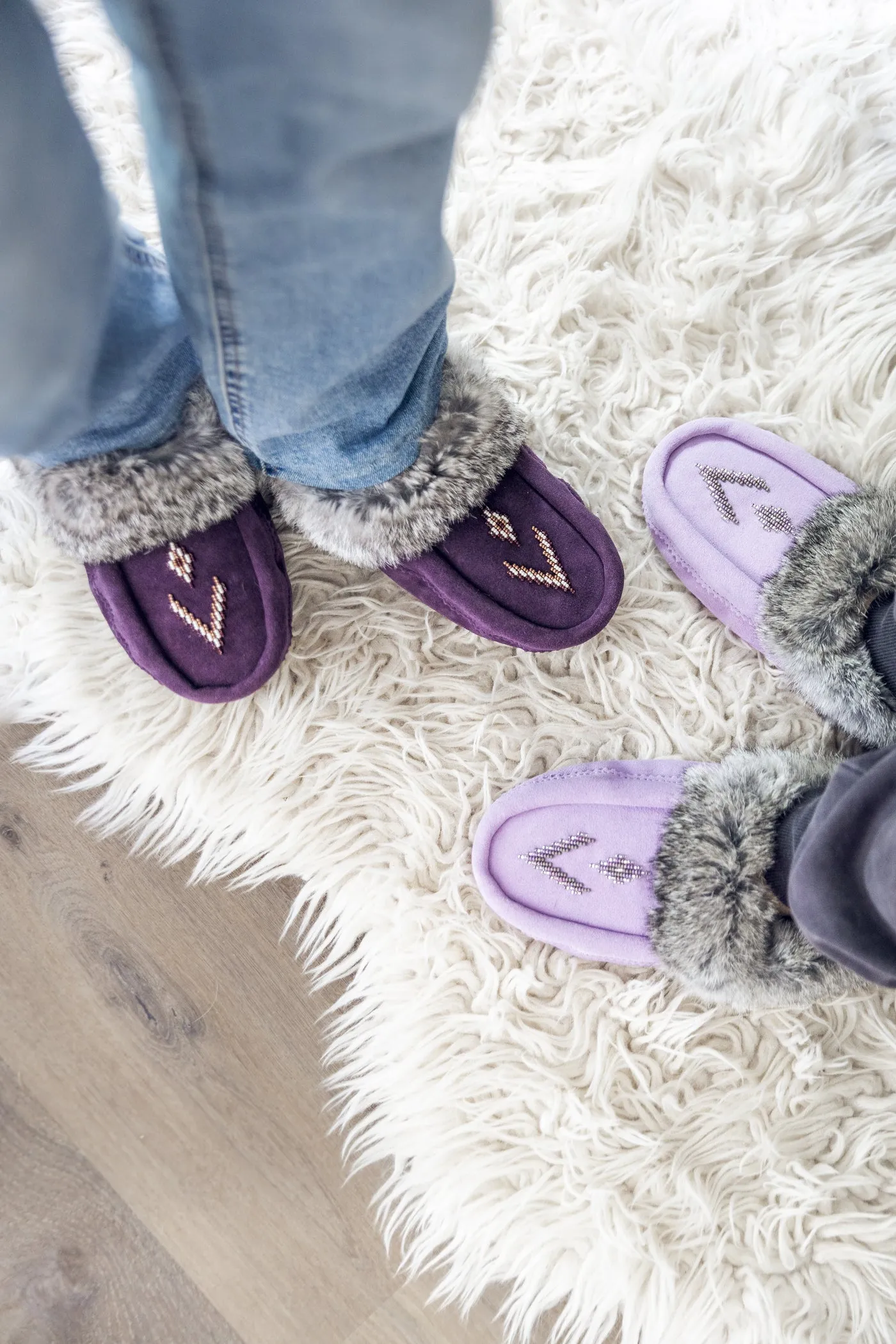 Tipi Moccasins - Plum
