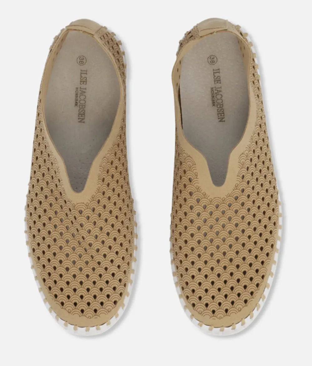 Tulip 3373 - The On-The-Go-Platform-Slip-On in Latte