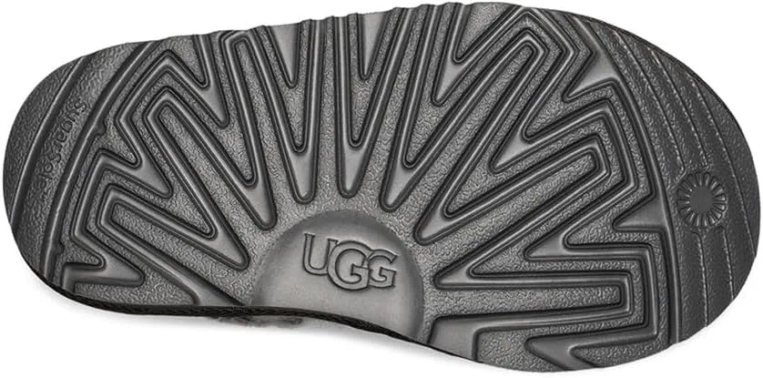 UGG Classic Cardi Cabled Knit K Girls Boot