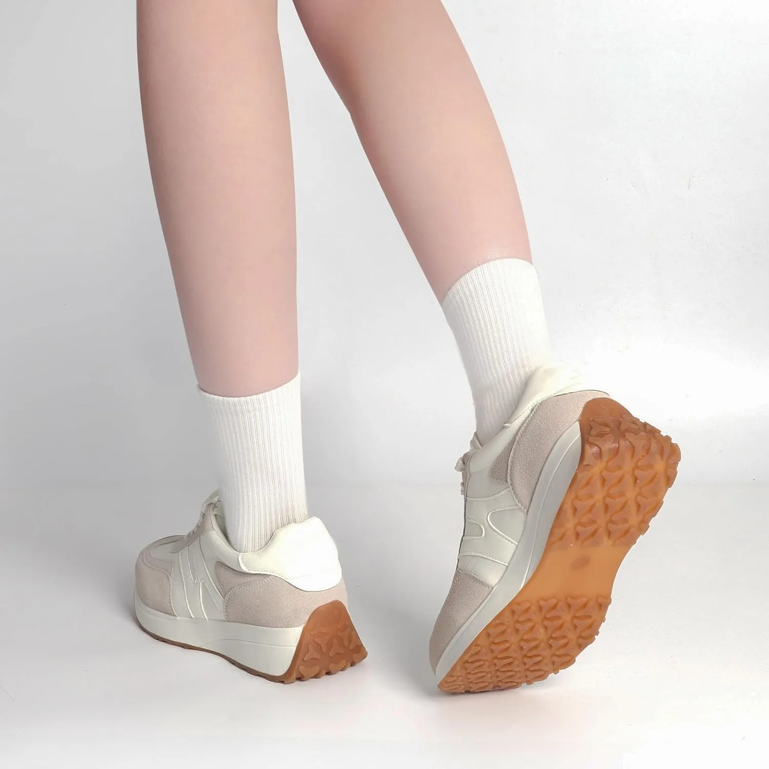 Wide Toe Box Shoes Women Wide Fashion Sneakers Comfortable Casual Walking Non-Slip Memory Foam Tennis Shoes Genuine Suede Sneakers