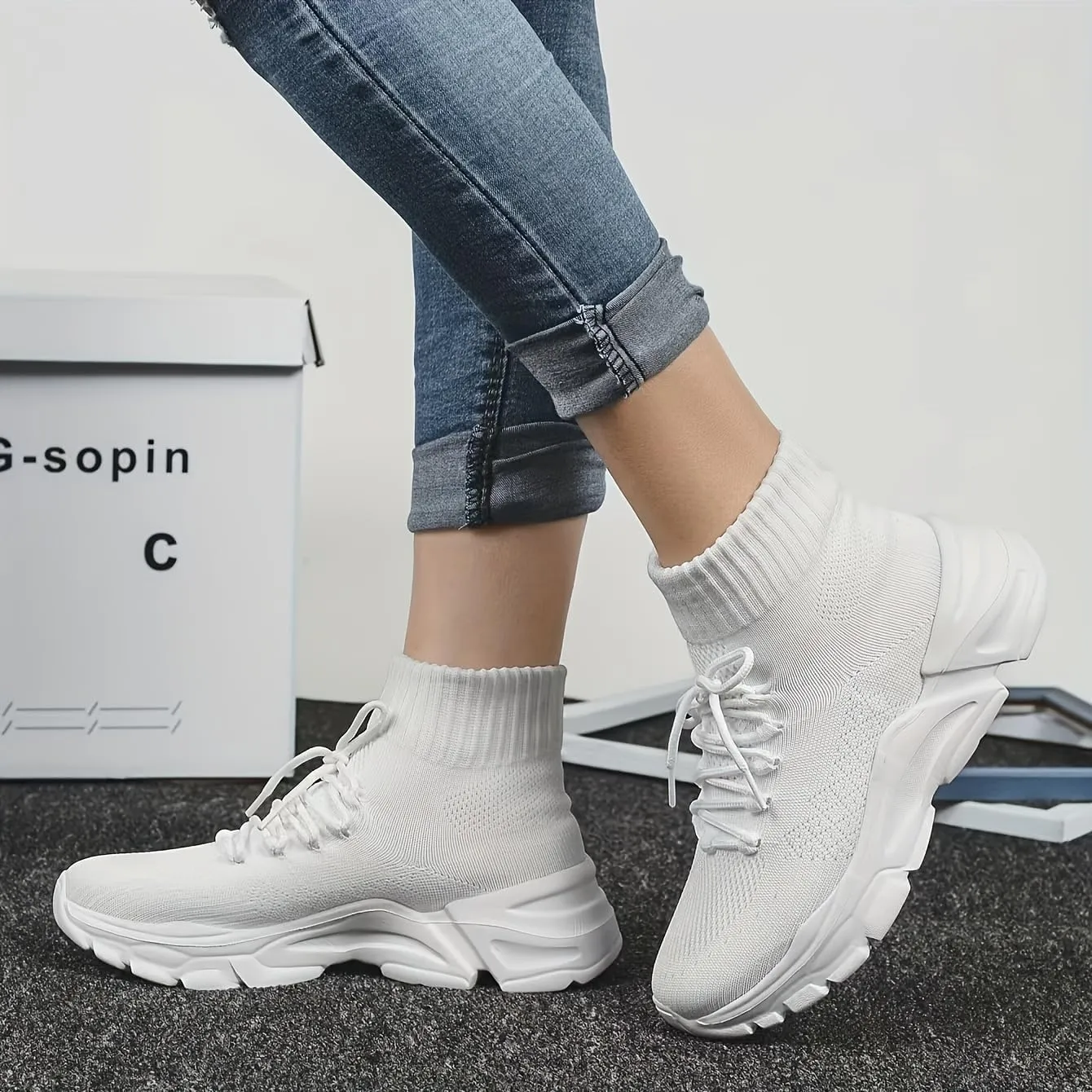 Women's Running Shoes Breathable Lightweight Comfortable Ultralight Fashion Sneakers Non-Slip Support Walking Shoes Walking Gym Workout Casual Shoes