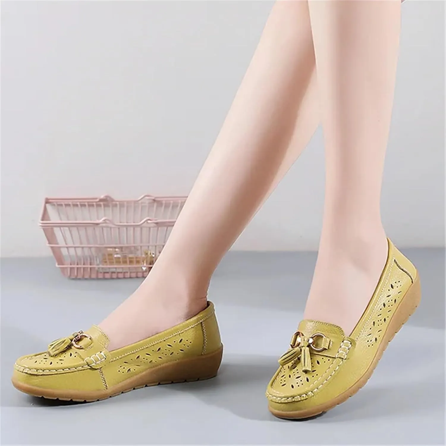Women's Slip-On Non-Slip Breathable Hollow Leather Wedge Moccasins, Casual Platform Soft Bottom Nursing Sneakers, for Hospital Nurse Doctors Work,Teacher